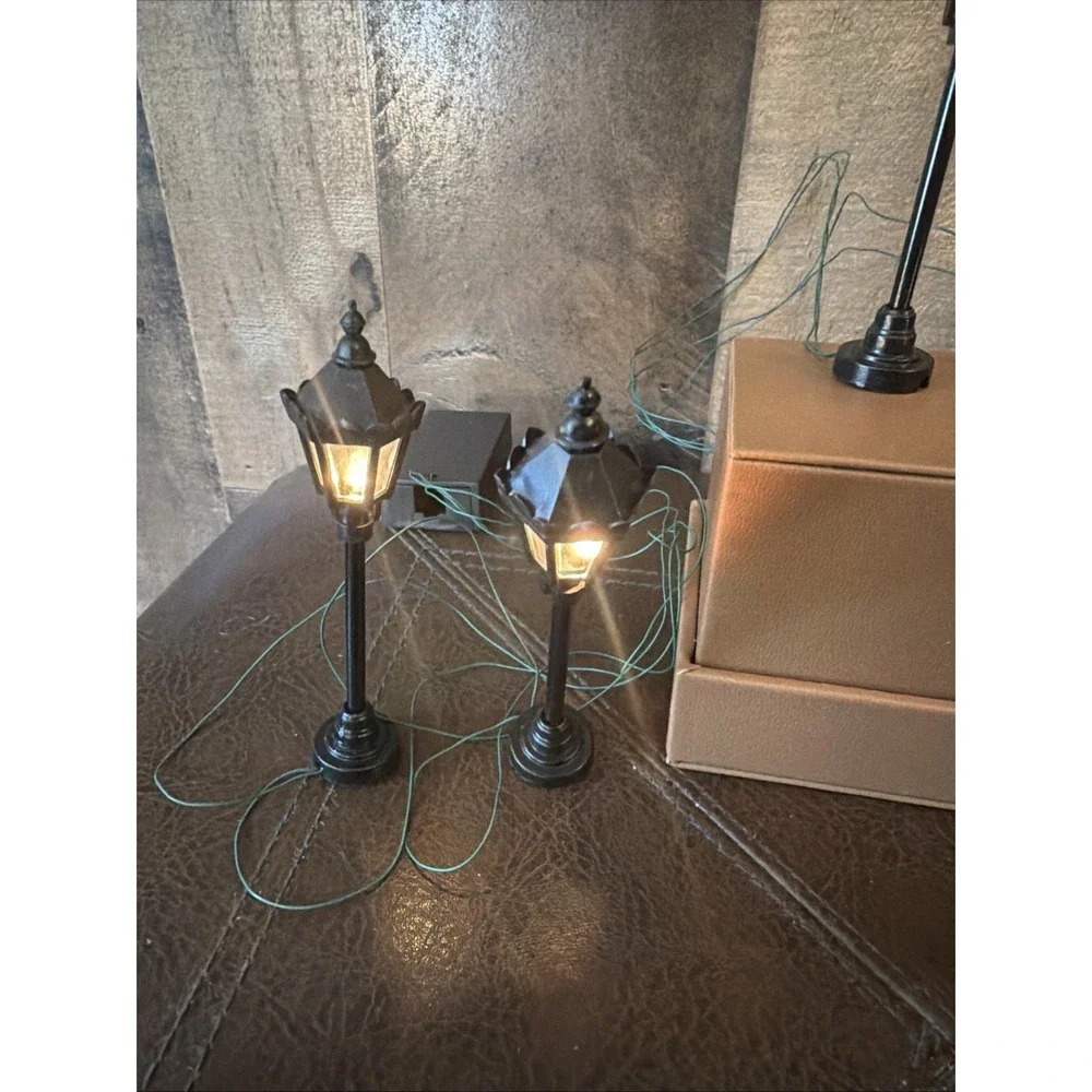 Vintage Christmas‎ Village Lighted Street Lamp Posts Battery Operated Lot of 3